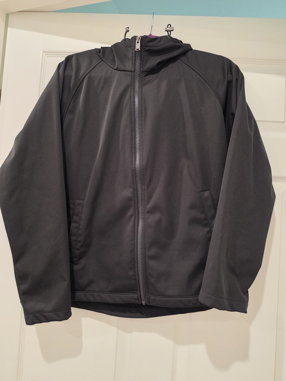 32 Degrees Black Hooded Windbreaker Softshell Jacket